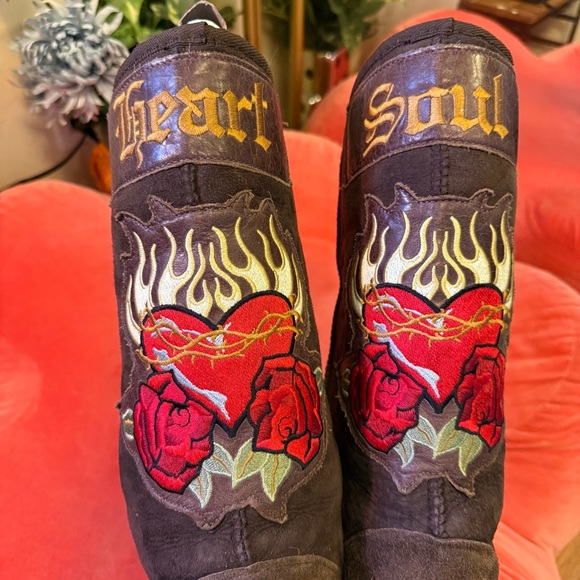 Koolaburra by UGG Vintage Tall Heart & Soul Embroidered Brown Y2K Western Boots - Picture 6 of 8